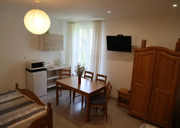 Stara Szkola W Romanowie Casa rural Oldrzychowice Klodzkie