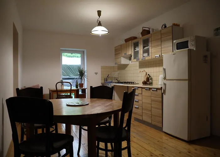 Stara Szkola W Romanowie * Oldrzychowice Klodzkie